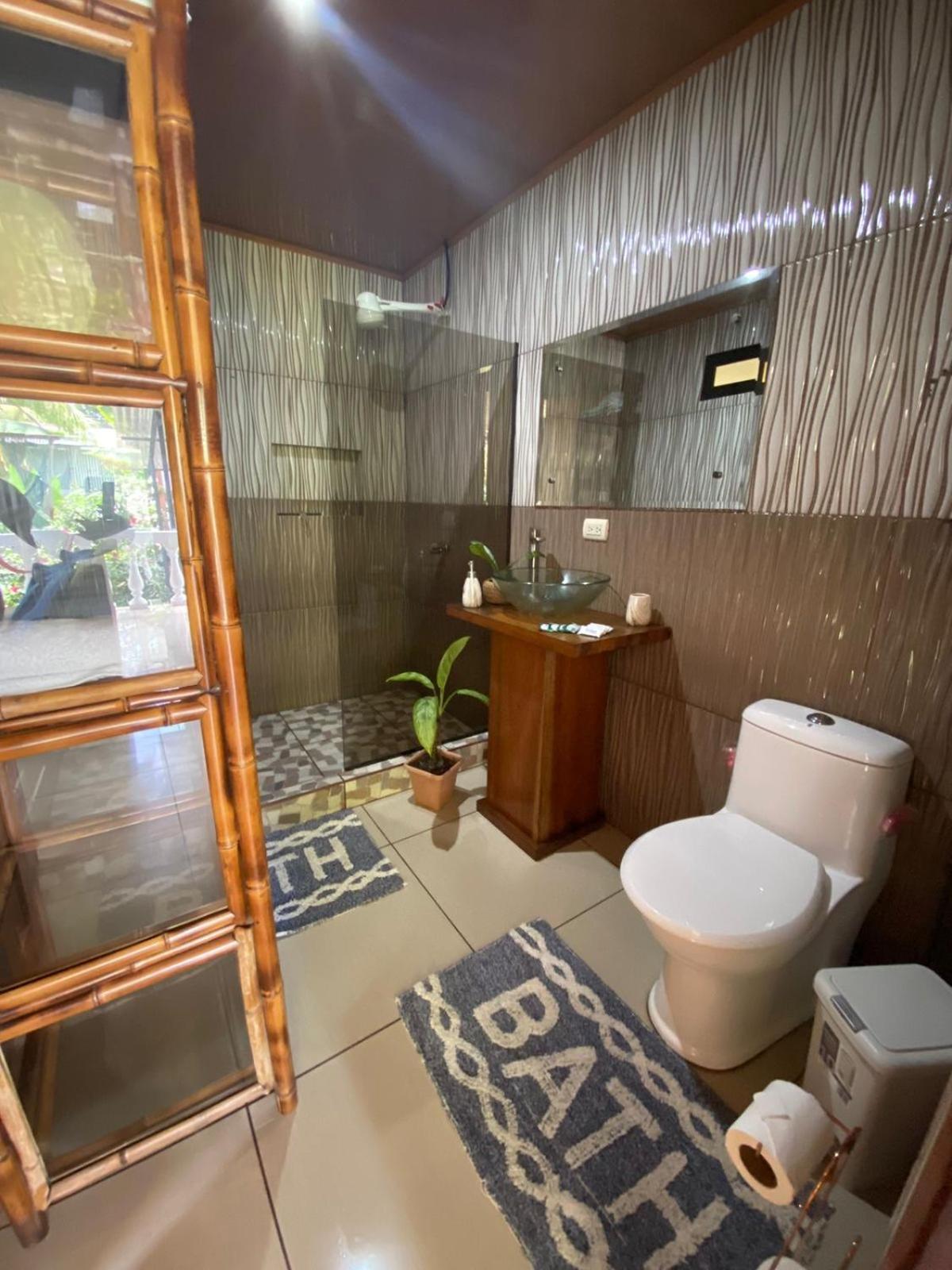 Frias Home Tortuguero Bagian luar foto